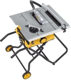 Powerplus POWX07598 Zaagtafel - Tafelzaagmachine Met Onderstel - 2000W - 250mm Zaagblad- Incl. 24 Tanden Cirkelzaag Blad Voor Hout, Parallelgeleider, Aansluiting Voor Stofzuiger - Stevig En Gebruiksvriendelijk -Makita || Merkloos || Stanley Verkoopwinkel 1063x1200 7