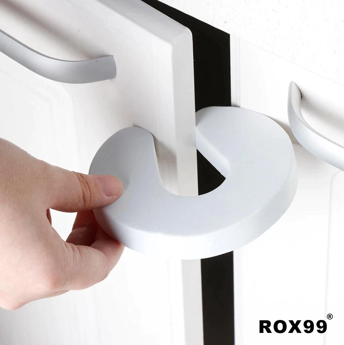 4-pack Deurstoppers - Foam - Extra Dik En Sterk - Wit - Deurklem - Kinderbeveiliging - Vingerbescherming - Veiligheid Kind - Beschermer - Vingers - Deur - Kozijn - Kastdeur - Deurstopper 3 4-pack Deurstoppers - Foam - Extra Dik En Sterk - Wit - Deurklem - Kinderbeveiliging - Vingerbescherming - Veiligheid Kind - Beschermer - Vingers - Deur - Kozijn - Kastdeur - Deurstopper - Afbeelding 3