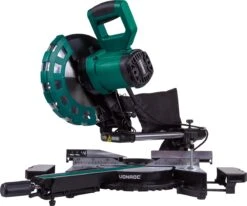 VONROC Afkortzaag- Kapzaag - Verstekzaag – 2200W – Ø254MM – 4500 R/min - Verstelbare Tafelverbreders – Zaagcapaciteit 340mm - Trekfunctie – Lengtestop – Kantelbaar (0-45°) - Incl. 60 Tands Zaagblad, Werkstukklem, Lasergeleiding & LED Werkverlichting -Makita || Merkloos || Stanley Verkoopwinkel 1200x1001 7