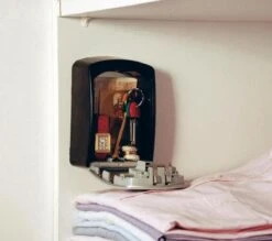 MasterLock Sleutelkluis - Met Cijferslot - Muurmodel - 146x105x51mm 17 MasterLock Sleutelkluis - Met Cijferslot - Muurmodel - 146x105x51mm -Makita || Merkloos || Stanley Verkoopwinkel 1200x1066 7