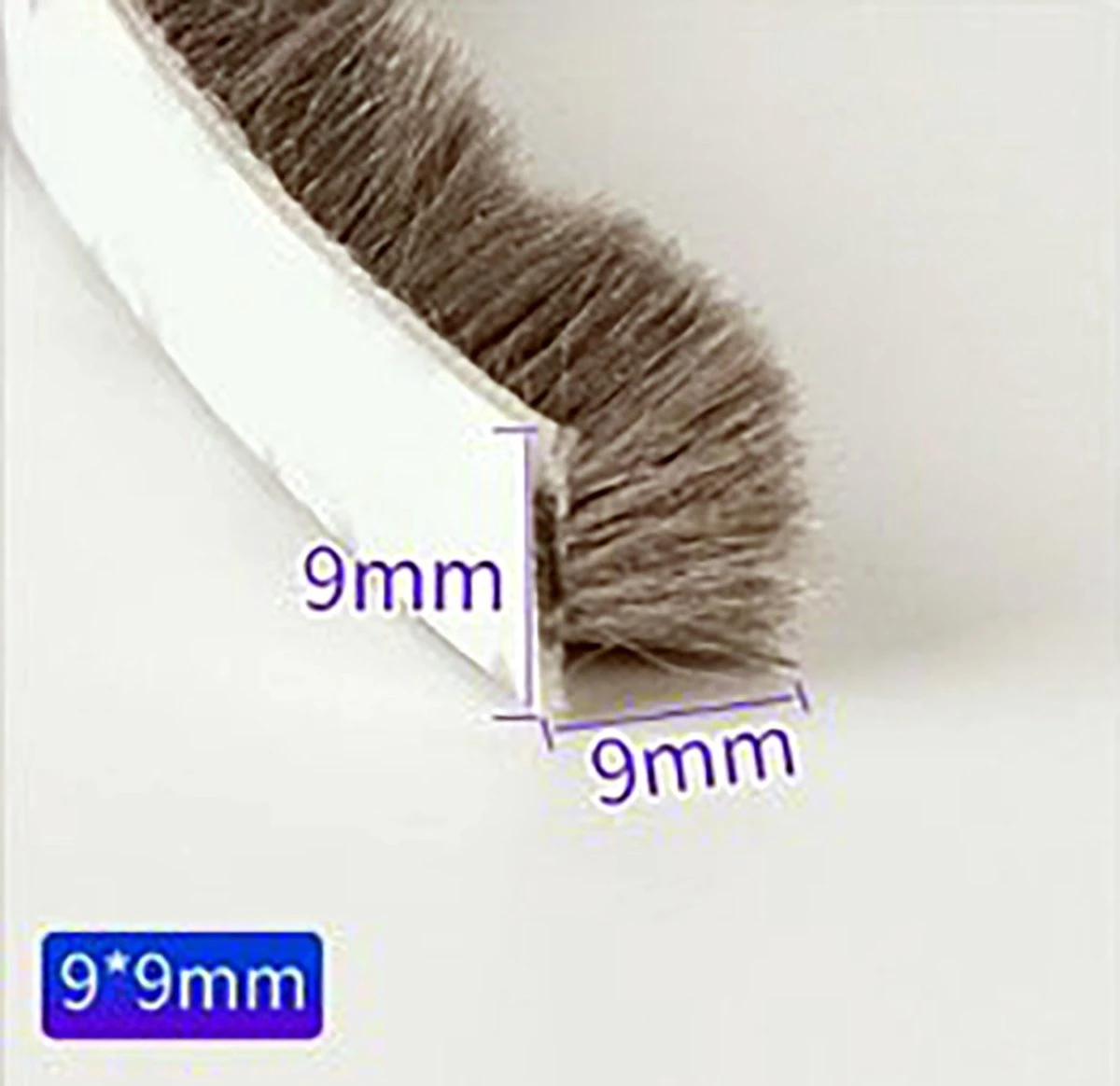 Merkloos Tochtstrips Voor Deuren - Tochtband - Tochtstopper - Raam En Deur - Tochtborstel - Deurborstel Zelfklevend - Grijs - 5M - 9mm 9mm 4 Merkloos Tochtstrips Voor Deuren - Tochtband - Tochtstopper - Raam En Deur - Tochtborstel - Deurborstel Zelfklevend - Grijs - 5M - 9mm 9mm - Afbeelding 4