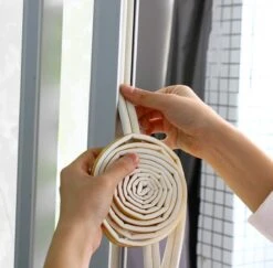 Simple Fix Tochtstrip - 10M X 9MM - Tochtstrips Voor Deuren - Tochtstopper - Tochtband - Tochtrol - Zelfklevend En Isolerend - D-profiel - Wit 8 Simple Fix Tochtstrip - 10M X 9MM - Tochtstrips Voor Deuren - Tochtstopper - Tochtband - Tochtrol - Zelfklevend En Isolerend - D-profiel - Wit -Makita || Merkloos || Stanley Verkoopwinkel 1200x1181 29