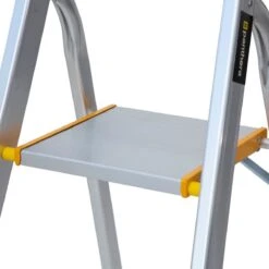 Panthera Huishoudtrap - Keukentrap 3 Treden - Aluminium - Max Werkhoogte: 2.56 Meter - Voor Particulier En Professioneel Gebruik 16 Panthera Huishoudtrap - Keukentrap 3 Treden - Aluminium - Max Werkhoogte: 2.56 Meter - Voor Particulier En Professioneel Gebruik -Makita || Merkloos || Stanley Verkoopwinkel 1200x1200 1069