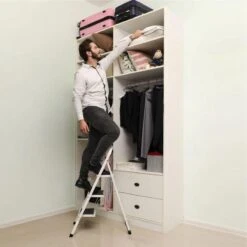 Songmics Nancy's Huishoudtrap - Huishoudladder Met 3 Treden - Inklapbaar - 150KG Draagvermogen 10 Songmics Nancy's Huishoudtrap - Huishoudladder Met 3 Treden - Inklapbaar - 150KG Draagvermogen -Makita || Merkloos || Stanley Verkoopwinkel 1200x1200 1093