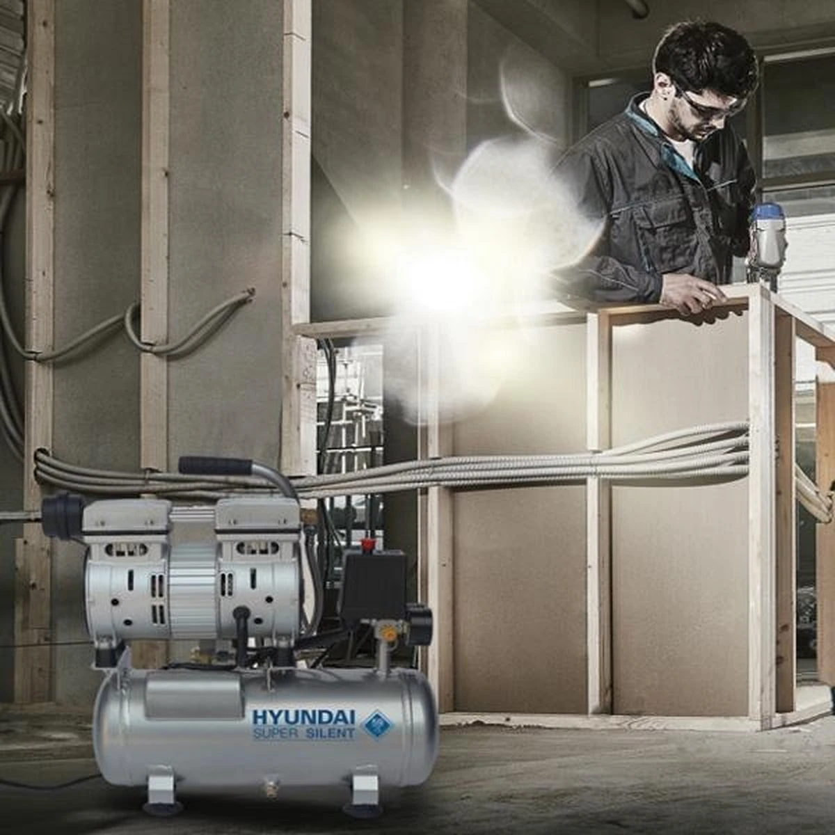 Hyundai Stille 59dB Compressor 6 Liter - 8 BAR Olievrij Low Noise - 'Super Silent’ 4 Hyundai Stille 59dB Compressor 6 Liter - 8 BAR Olievrij Low Noise - 'Super Silent’ - Afbeelding 4