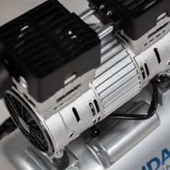 Hyundai Stille 59dB Compressor 6 Liter - 8 BAR Olievrij Low Noise - 'Super Silent’ 18 Hyundai Stille 59dB Compressor 6 Liter - 8 BAR Olievrij Low Noise - 'Super Silent’ -Makita || Merkloos || Stanley Verkoopwinkel 1200x1200 1584