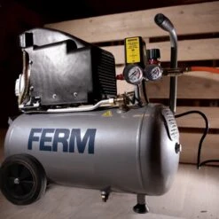 FERM Compressor 1100W – 24 Liter Tankinhoud – 8 Bar – 1.5pk – Incl. Universele ¼” Snelkoppeling En 2 Manometers -Makita || Merkloos || Stanley Verkoopwinkel 1200x1200 1670