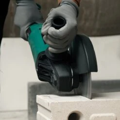 VONROC Haakse Slijper 2400W – 230mm – Soft Start – Draaibare Handgreep – Incl. Extra Handgreep En 3m Rubberen Kabel -Makita || Merkloos || Stanley Verkoopwinkel 1200x1200 1773