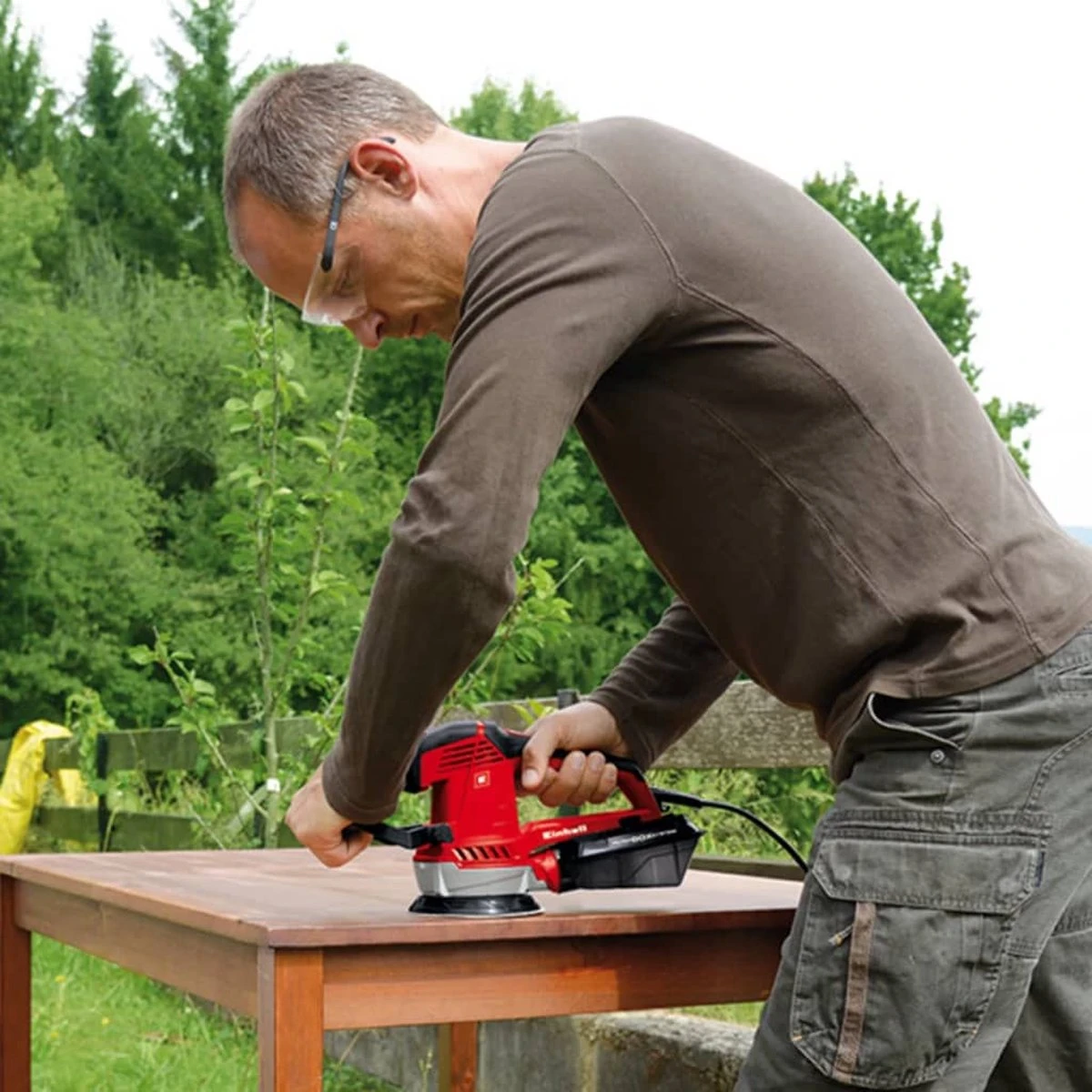 Einhell Excentrische Schuurmachine TE-RS 40 E (400 W - Schuurschijf Ø 125 Mm - Snelheidsregeling - Stofopvangbak En Zuigadapter - Koffer) 17 Einhell Excentrische Schuurmachine TE-RS 40 E (400 W - Schuurschijf Ø 125 Mm - Snelheidsregeling - Stofopvangbak En Zuigadapter - Koffer) - Afbeelding 17