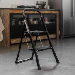 Kibani Keukentrapje - 2 Treden - Huishoudtrap - Keukentrap - Opstapje - Metaal - Opvouwbaar - Inklapbaar - Zwart - Antislip - Stevig -Makita || Merkloos || Stanley Verkoopwinkel 1200x1200 252