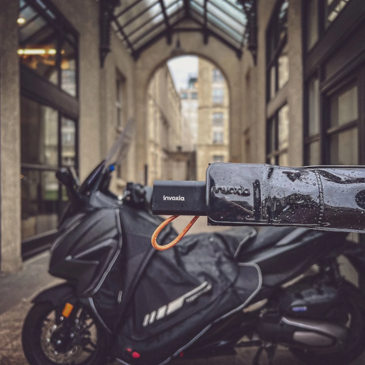 Invoxia - GPS Tracker - 6 Maanden Batterij - Zonder Simkaart - Track & Trace Volgsysteem 2 Invoxia - GPS Tracker - 6 Maanden Batterij - Zonder Simkaart - Track & Trace Volgsysteem - Afbeelding 2