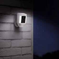 Ring Spotlight Cam Batterij - Beveiligingscamera - Zwart -Makita || Merkloos || Stanley Verkoopwinkel 1200x1200 2904