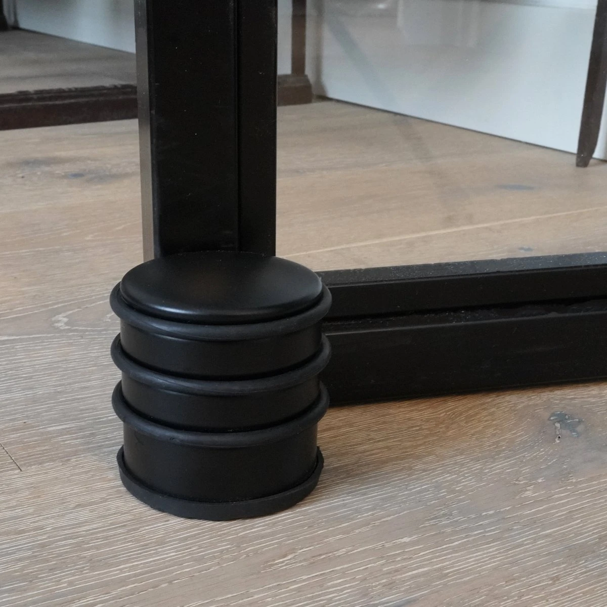 2x Woonzinnig Deurstopper Mat Zwart 1.1 Kg - Voor Binnen En Buiten - Deurbuffer Ø7 X 7.5 Cm 3 2x Woonzinnig Deurstopper Mat Zwart 1.1 Kg - Voor Binnen En Buiten - Deurbuffer Ø7 X 7.5 Cm - Afbeelding 3