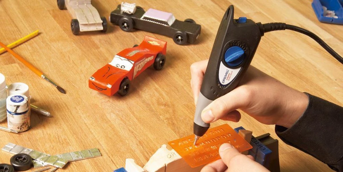 Dremel 290 Graveerpen - 35 W - Inclusief Graveerpunt En Graveersjablonen 4 Dremel 290 Graveerpen - 35 W - Inclusief Graveerpunt En Graveersjablonen - Afbeelding 4