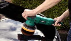 VONROC Excentrische Poetsmachine – 1050W – Ø150MM – Soft Start – Incl. 1 Schijf, Steunschijf & Tas -Makita || Merkloos || Stanley Verkoopwinkel 1200x699 2