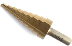 Merkloos Stappenboor 4-52 Mm – HSS Stappenboor – Kegelboor – Trapgatboor Gratis 4-20 Mm - Conische Plaatfrezen Met Titanium Coating -Makita || Merkloos || Stanley Verkoopwinkel 1200x767 2