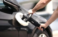 FERM Professionele Poetsmachine /polijstmachine Set – Constant Speed Electronics – 180mm 1400W – 4m Rubberen Kabel - Variabele Snelheid – Inclusief 2 Polijstschijven, Steunschijf En Opbergtas 15 FERM Professionele Poetsmachine /polijstmachine Set – Constant Speed Electronics – 180mm 1400W – 4m Rubberen Kabel - Variabele Snelheid – Inclusief 2 Polijstschijven, Steunschijf En Opbergtas -Makita || Merkloos || Stanley Verkoopwinkel 1200x773 12