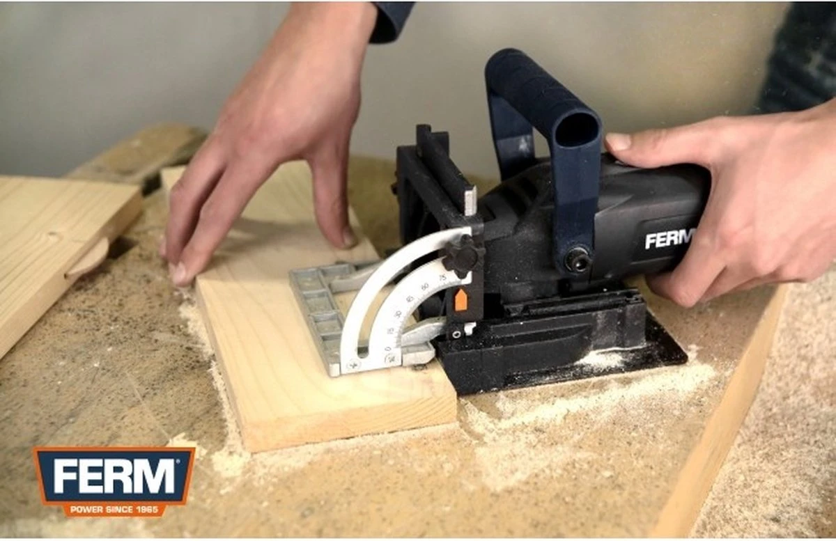 FERM Lamellenfrees 900W Uitgebreide Instelmogelijkheden, Aluminium Voetplaat - Incl. 50 Lamellen En Opbergkoffer 2 FERM Lamellenfrees 900W Uitgebreide Instelmogelijkheden, Aluminium Voetplaat - Incl. 50 Lamellen En Opbergkoffer - Afbeelding 2