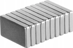 Set Van 50 Supersterke Mini Neodymium Magneetjes - Super Sterke Kleine Magneten - Rechthoekig - Platte Magnets Voor Memobord/Whiteboard - 10x5 Mm - Permanente Magnetische Kracht - Set Van 50 Stuks -Makita || Merkloos || Stanley Verkoopwinkel 1200x787