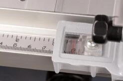 FERM TSM1033 Zaagtafel Ø250mm (T40) - 1800W - Uitschuifbaar Aluminium Werkblad - In Hoogte En Hoek Verstelbaar Zaagblad - Incl. TCT T40 250mm Zaagblad 13 FERM TSM1033 Zaagtafel Ø250mm (T40) - 1800W - Uitschuifbaar Aluminium Werkblad - In Hoogte En Hoek Verstelbaar Zaagblad - Incl. TCT T40 250mm Zaagblad -Makita || Merkloos || Stanley Verkoopwinkel 1200x791 7