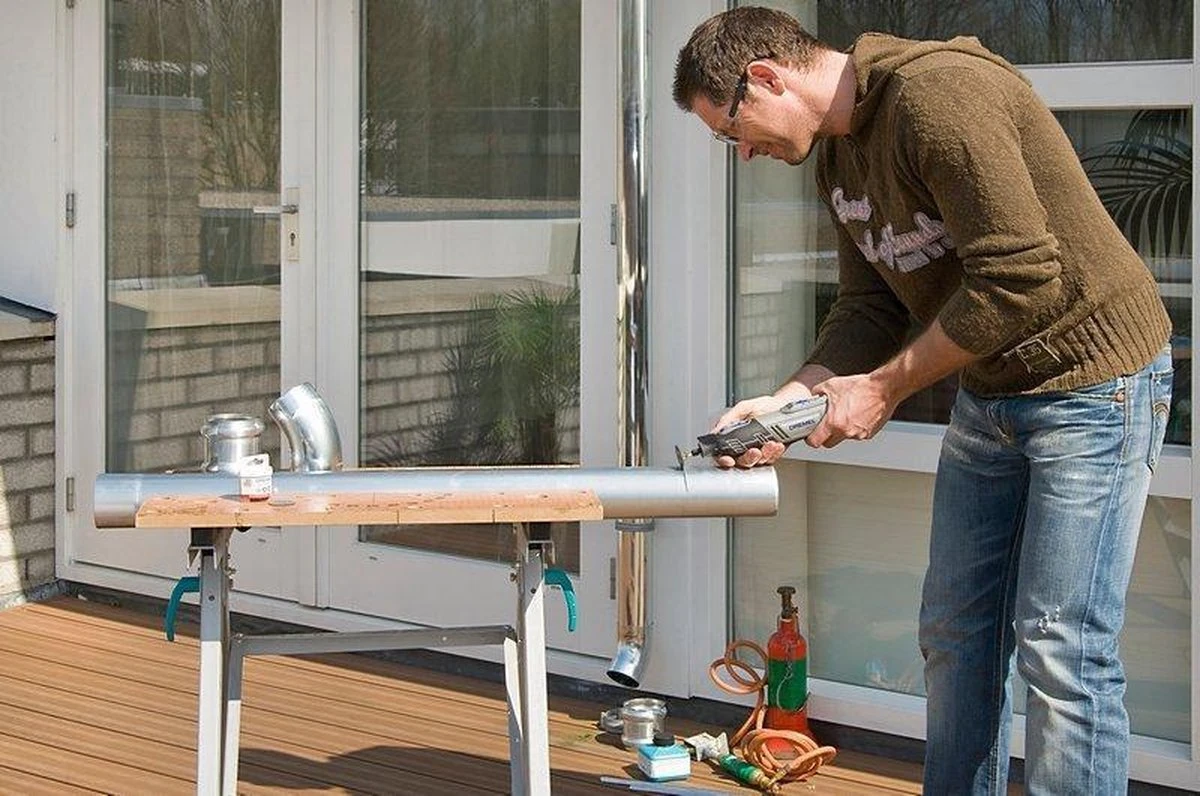 Dremel 8220 Multitool - Roterend - 12V - Met 65 Accessoires En Toolbox - Met 2x Accu En Lader 11 Dremel 8220 Multitool - Roterend - 12V - Met 65 Accessoires En Toolbox - Met 2x Accu En Lader - Afbeelding 11