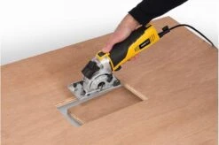 Powerplus POWX1365MB Invalzaag - 600W - Ø89mm - Incl. Laser, Stofafzuiging, 3 Invalzaagbladen En Verstekbak -Makita || Merkloos || Stanley Verkoopwinkel 1200x797 12