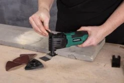 VONROC Multitool – Oscillerend – 300W – Incl. Accessoires & Opbergtas 18 VONROC Multitool – Oscillerend – 300W – Incl. Accessoires & Opbergtas -Makita || Merkloos || Stanley Verkoopwinkel 1200x800 267