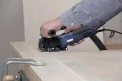 FERM Invalzaag/Mini-cirkelzaag - 500W - Ø85mm - Variabele Snelheden - Incl. 3 Zaagbladen, Stofzuiging Adapter En Opbergkoffer -Makita || Merkloos || Stanley Verkoopwinkel 1200x800 404