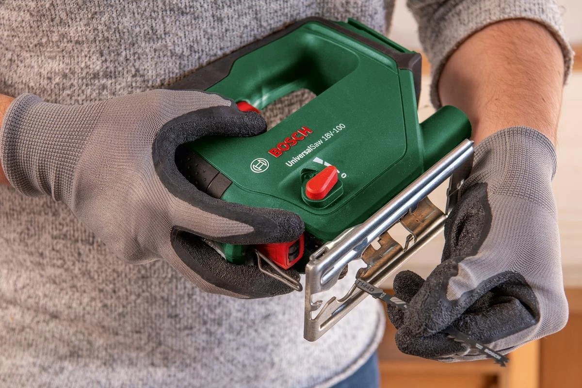Bosch UniversalSaw 18V-100 Decoupeerzaag - Zonder 18V Accu En Lader 5 Bosch UniversalSaw 18V-100 Decoupeerzaag - Zonder 18V Accu En Lader - Afbeelding 5
