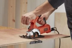Black & Decker BLACK+DECKER BES510K-QW Mini Cirkelzaag - 400W - 85mm Zaagdiepte - Incl. Accessoires En Koffer -Makita || Merkloos || Stanley Verkoopwinkel 1200x800 424
