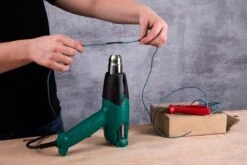 VONROC Heteluchtpistool – Verfafbrander – 2000W – 2 Temperatuurstanden – Incl. 8 Mondstukken & Opbergtas -Makita || Merkloos || Stanley Verkoopwinkel 1200x800 468