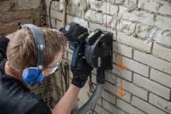 FERM WSM1009 Muurfrees - Freesmachine - 1700W - Met 2 Diamantschijven 125mm - Laser - Stofzuigadapter - Stevige Opbergkoffer 24 FERM WSM1009 Muurfrees - Freesmachine - 1700W - Met 2 Diamantschijven 125mm - Laser - Stofzuigadapter - Stevige Opbergkoffer -Makita || Merkloos || Stanley Verkoopwinkel 1200x800 471