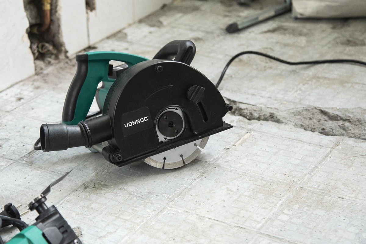 VONROC Muurfrees – Sleufmachine – 1700W – Ø150MM – Incl. 2 Stuks Diamantschijven & Opbergtas 6 VONROC Muurfrees – Sleufmachine – 1700W – Ø150MM – Incl. 2 Stuks Diamantschijven & Opbergtas - Afbeelding 6