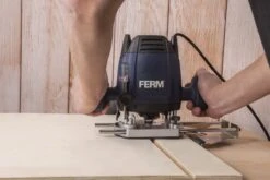 FERM Bovenfrees 1200W - 6, 8 Mm - Variabele Snelheid – Incl. 3-delige Frezenset, Kopieerring, Parallelgeleider En Passerpunt -Makita || Merkloos || Stanley Verkoopwinkel 1200x800 478