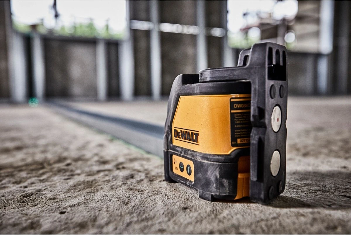 DeWALT DW0889CG Zelfnivellerende Kruislijnlaser Incl. Digitale Afstandsmeter - 2 Lijnen - 30m - Groen 5 DeWALT DW0889CG Zelfnivellerende Kruislijnlaser Incl. Digitale Afstandsmeter - 2 Lijnen - 30m - Groen - Afbeelding 5