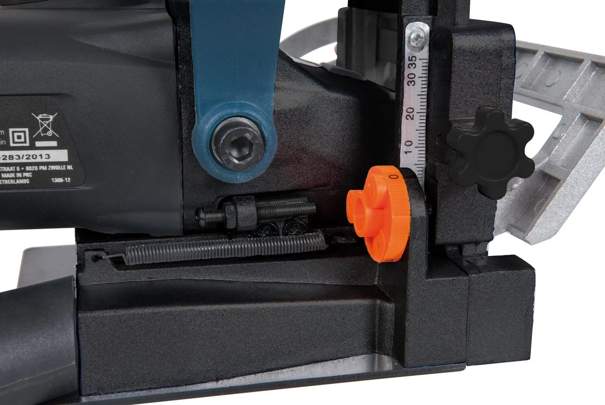 FERM Lamellenfrees 900W Uitgebreide Instelmogelijkheden, Aluminium Voetplaat - Incl. 50 Lamellen En Opbergkoffer 4 FERM Lamellenfrees 900W Uitgebreide Instelmogelijkheden, Aluminium Voetplaat - Incl. 50 Lamellen En Opbergkoffer - Afbeelding 4