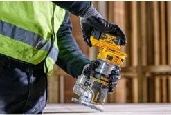 DeWALT DCW604NT 18V Li-Ion Accu Boven-/kantenfrees Body In T-STAK -Makita || Merkloos || Stanley Verkoopwinkel 1200x810 10