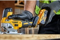 DeWALT DCS335NT Accu Decoupeerzaag 18V Losse Body In TSTAK -Makita || Merkloos || Stanley Verkoopwinkel 1200x810 7