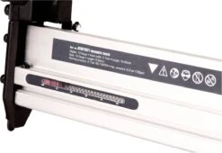 FERM ATM1051 Pneumatische Spijker- En Nietpistool - Combitacker - Spijkers (15-50mm) - Nieten (16-40mm) - Incl. Spijkers, Nieten En Koffer -Makita || Merkloos || Stanley Verkoopwinkel 1200x828 5