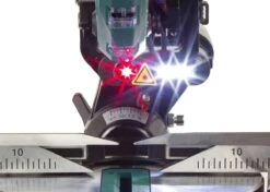 VONROC Afkortzaag En Verstekzaag Met Trekfunctie – 2000W – Ø216MM - LED Verlichting Op Werkstuk – Laser Voor Perfecte Zaaglijn – Extra Zaagbreedte 340mm – Verstelbare Tafelverbreders Met Lengtestop - Incl. Zaagblad & Werkstukklem -Makita || Merkloos || Stanley Verkoopwinkel 1200x853 14