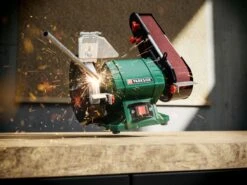 PARKSIDE Staande Bandschuur- En Slijpmachine - Slijp-/schuuroppervlak: Ø150 Mm / 50 X 686 Mm - Snelheid: 23 M/sec. (schuurschijf) Of 15 M/sec. (schuurband) - Vermogen: 240 W - Toerental: 2980 Min-¹ - Ideaal Om Metaal, Hout En Kunststof Te Bewerken 14 PARKSIDE Staande Bandschuur- En Slijpmachine - Slijp-/schuuroppervlak: Ø150 Mm / 50 X 686 Mm - Snelheid: 23 M/sec. (schuurschijf) Of 15 M/sec. (schuurband) - Vermogen: 240 W - Toerental: 2980 Min-¹ - Ideaal Om Metaal, Hout En Kunststof Te Bewerken -Makita || Merkloos || Stanley Verkoopwinkel 1200x900 122