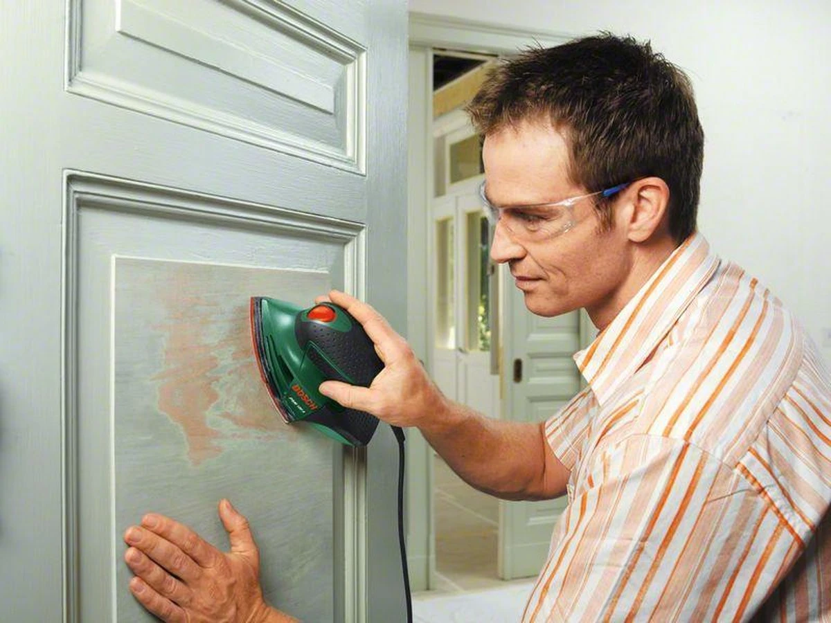 Bosch PSM 100 A Multischuurmachine - Op Snoer - 100 W - Incl. 30 Schuurvellen 4 Bosch PSM 100 A Multischuurmachine - Op Snoer - 100 W - Incl. 30 Schuurvellen - Afbeelding 4