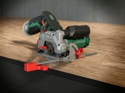 PARKSIDE Accu-handcirkelzaag 12V Zonder Accu - Toerental: 1400 Tpm - Zaaghoek: 0–45° - Zaagdiepte: Max. 26 Mm (bij 0°) - Zaagblad: Ø85 X Ø15 Mm - Exclusief Accu En Snellader -Makita || Merkloos || Stanley Verkoopwinkel 1200x900 142