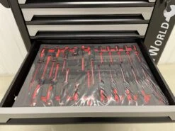 Gereedschapswagen - 499delig - Gevuld - Toolcabinet - XXL Variant - Professioneel - Gereedschap - Gereedschapsset - Hand Gereedschap - Met Mometnsleutel - Garantie - ALLES IN 1 WAGEN - LIMITED EDITION 17 Gereedschapswagen - 499delig - Gevuld - Toolcabinet - XXL Variant - Professioneel - Gereedschap - Gereedschapsset - Hand Gereedschap - Met Mometnsleutel - Garantie - ALLES IN 1 WAGEN - LIMITED EDITION -Makita || Merkloos || Stanley Verkoopwinkel 1200x900 16