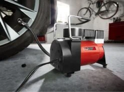 Mini Compressor 12v - Compressor Bandenspanning - Handig Voor In De Auto - Banden Pomp - Mini Compressor 10bar. - Banden Fiets Oppompen - Ballen Pomp - Zwembad Pomp - Autobanden Pomp