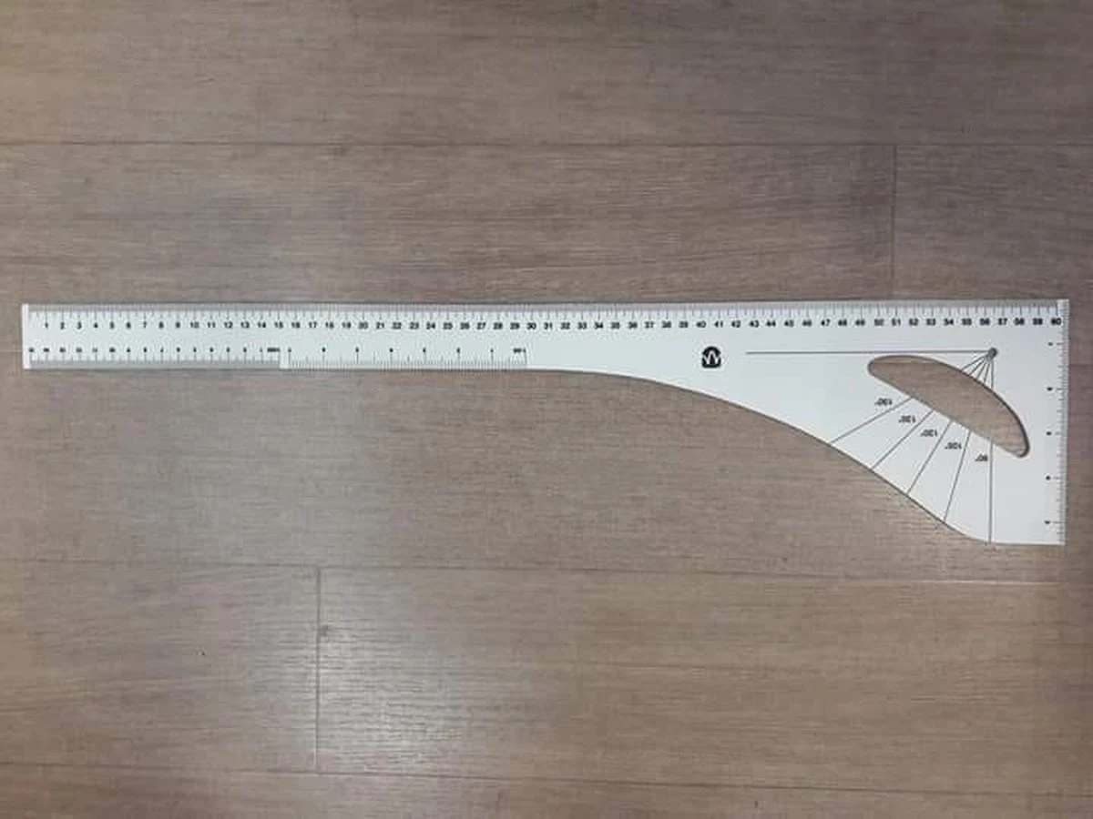 Patroontekenliniaal 60cm 1 Patroontekenliniaal 60cm