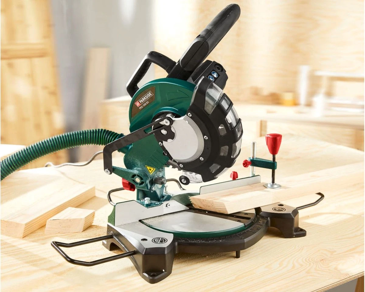 Parkside Afkortzaag En Verstekzaag 1500W - Toerental: 0 - 5000 Tpm - Verstekhoek: -45 - 45° - Traploos Kantelbare Zaagkop - Eenvoudig Te Bevestigen Stofzak - Laser Voor Verhoogde Snijprecisie - 14 Parkside Afkortzaag En Verstekzaag 1500W - Toerental: 0 - 5000 Tpm - Verstekhoek: -45 - 45° - Traploos Kantelbare Zaagkop - Eenvoudig Te Bevestigen Stofzak - Laser Voor Verhoogde Snijprecisie - - Afbeelding 14