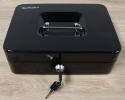 Securata Geldkistje - Plus - Zwart - Geldkistje Met Sleutel - Geldkistje Spaarpot -Makita || Merkloos || Stanley Verkoopwinkel 1200x959 9