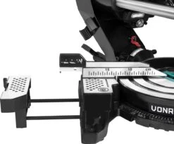 VONROC Compacte Afkortzaag - Kapzaag - Verstekzaag 2200W - Ø216mm – 5200 /min – Demonteerbare Verstekarm - Trekfunctie - Verstelbare Tafelverbreders – Kantelbaar (0-45°) – Lengtestop – Diepteregeling - Laser & LED – Incl. Zaagblad & Werkstukklem -Makita || Merkloos || Stanley Verkoopwinkel 1200x992 13