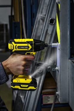 TROTEC Accu Slagschroevendraaier PIDS 10‑20V 26 TROTEC Accu Slagschroevendraaier PIDS 10‑20V -Makita || Merkloos || Stanley Verkoopwinkel 800x1200 71